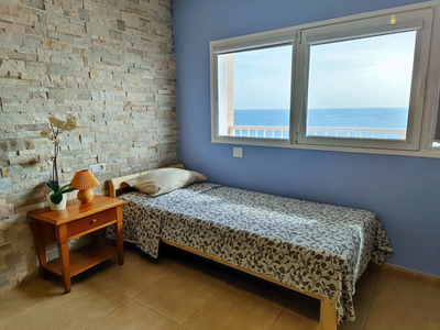 Slider image (1) Revelia Recovery Center 